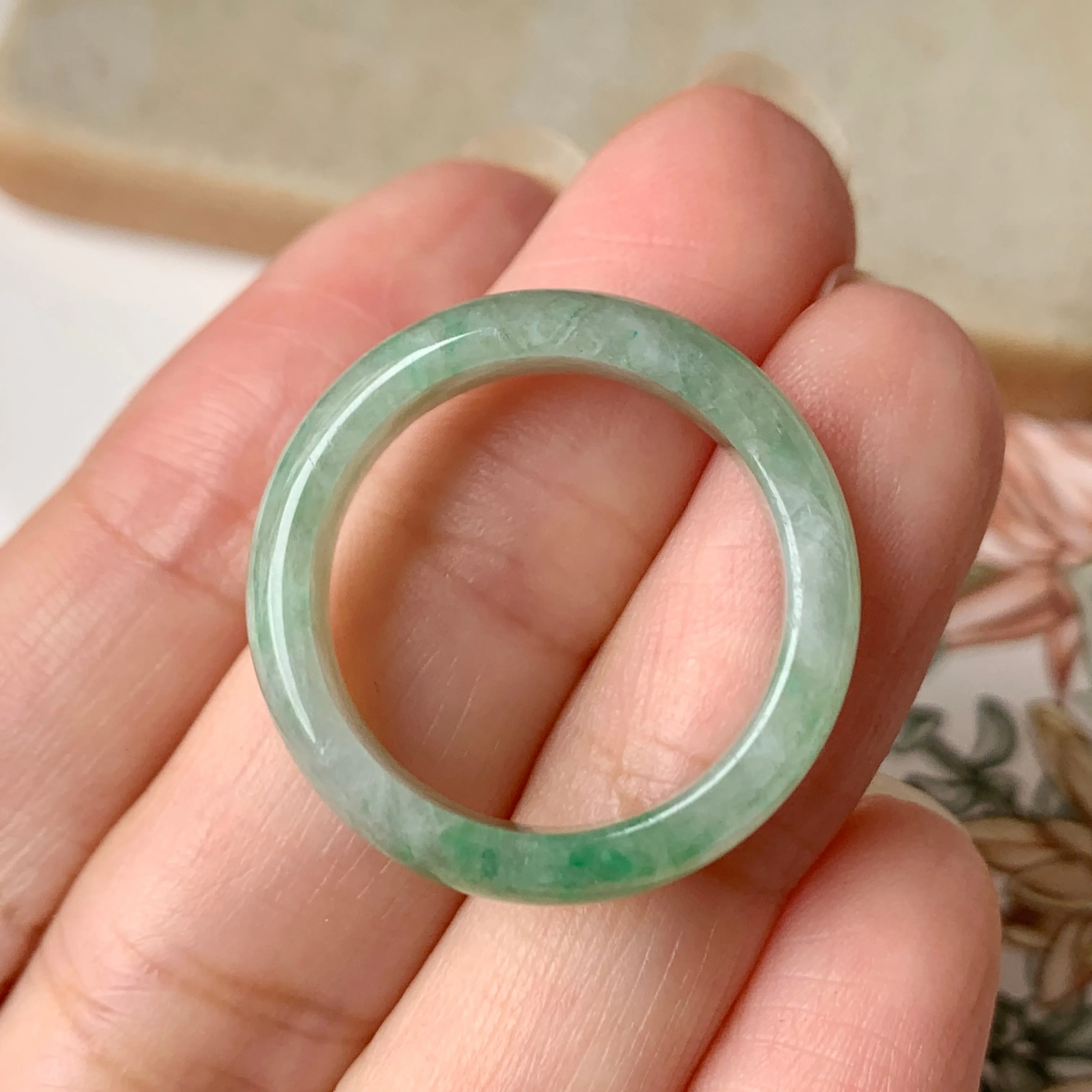 18.9mm A-Grade Natural Floral Imperial Green Jadeite Ring Band No.162144