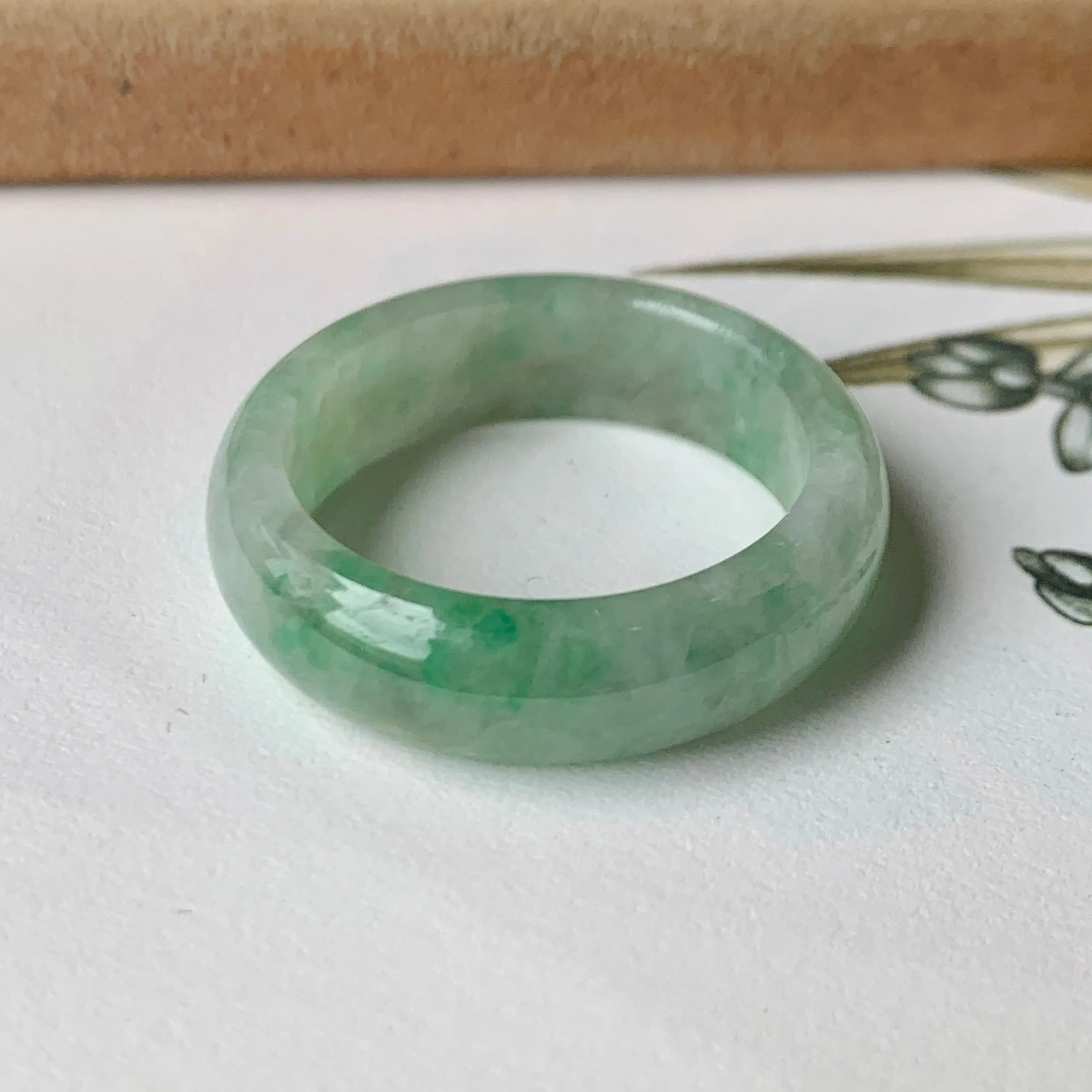 18.9mm A-Grade Natural Floral Imperial Green Jadeite Ring Band No.162144