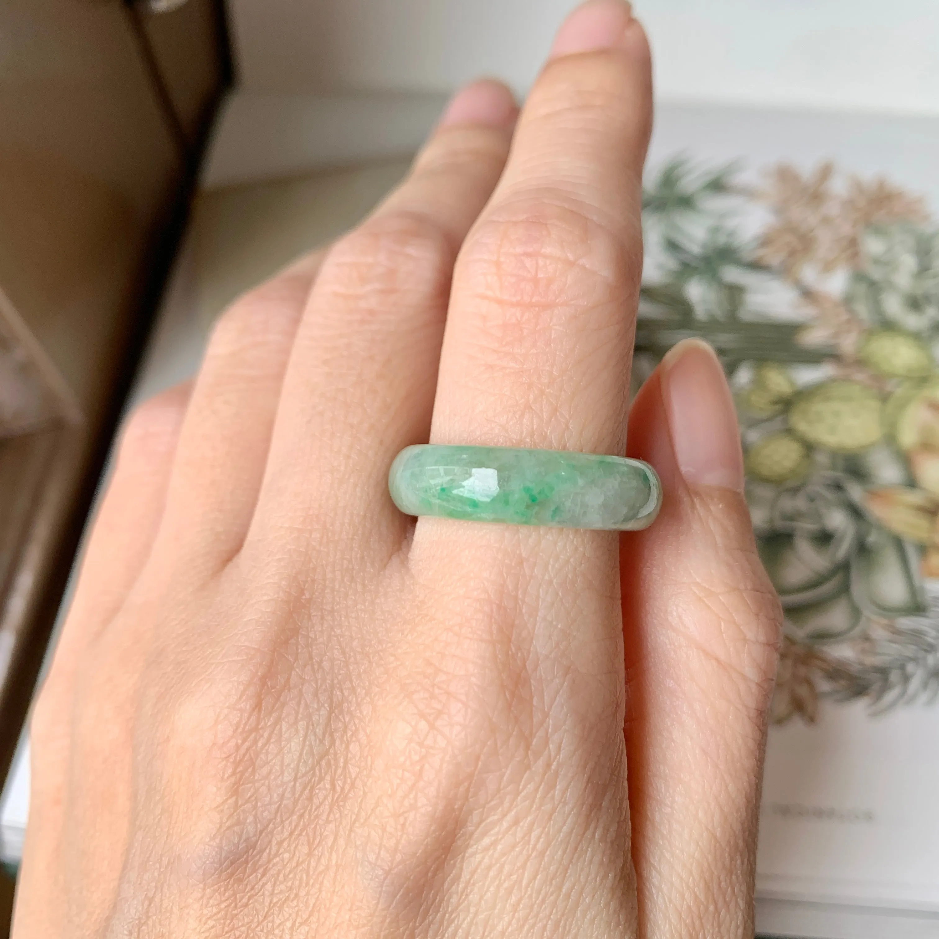 18.9mm A-Grade Natural Floral Imperial Green Jadeite Ring Band No.162144