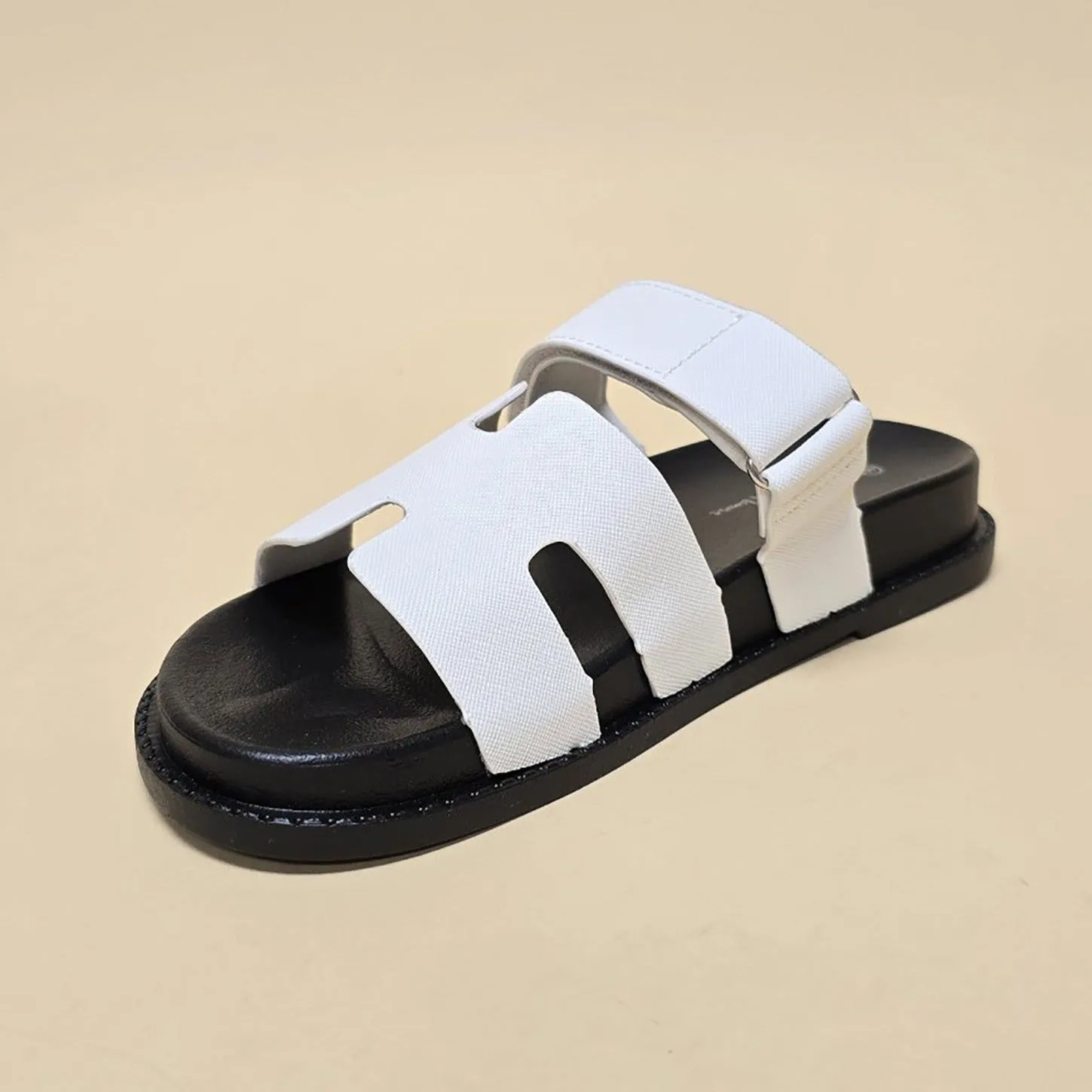 AYO-02 White Sandal Open Toe