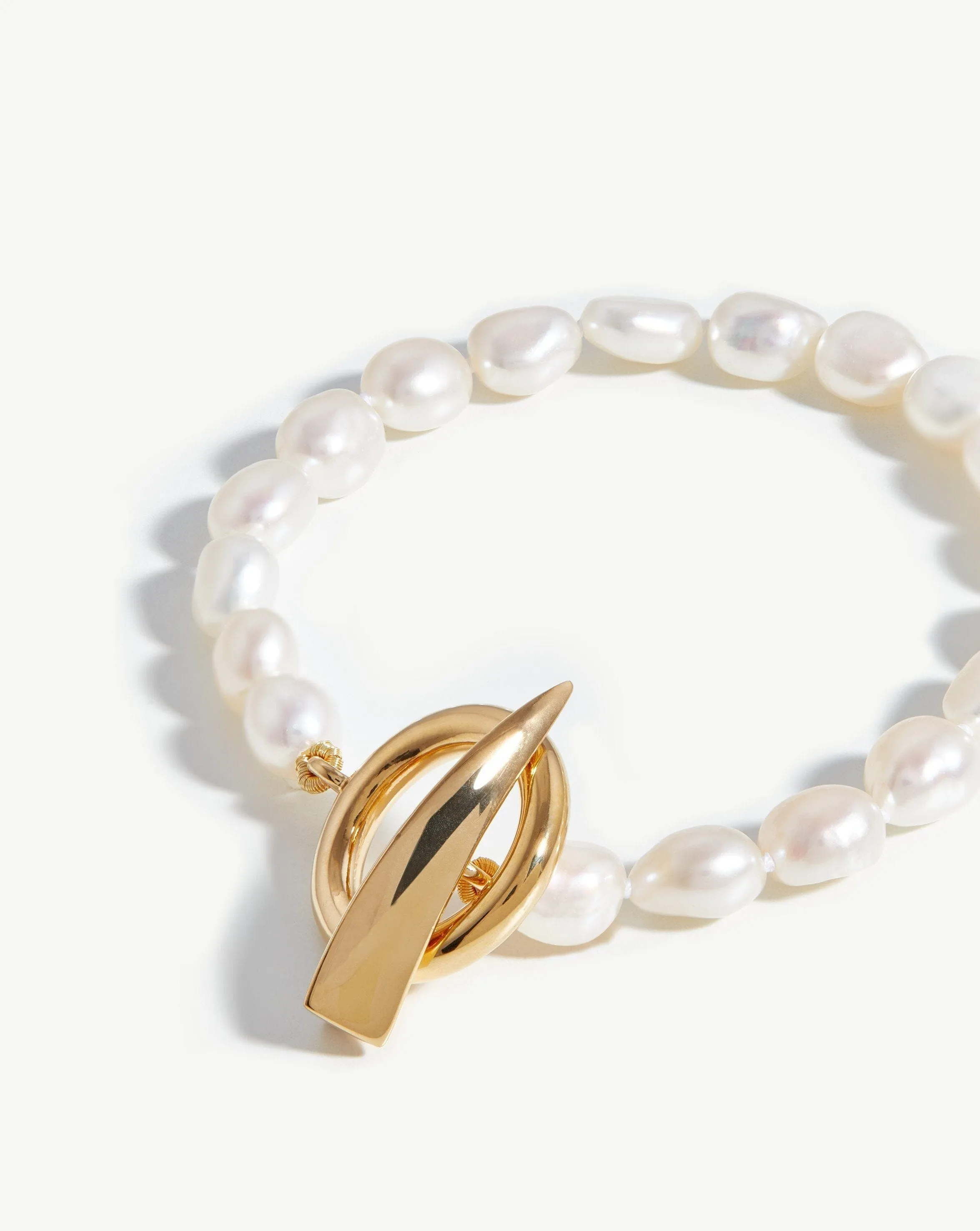 Baroque Pearl Claw T-Bar Bracelet | 18ct Gold Vermeil/Pearl