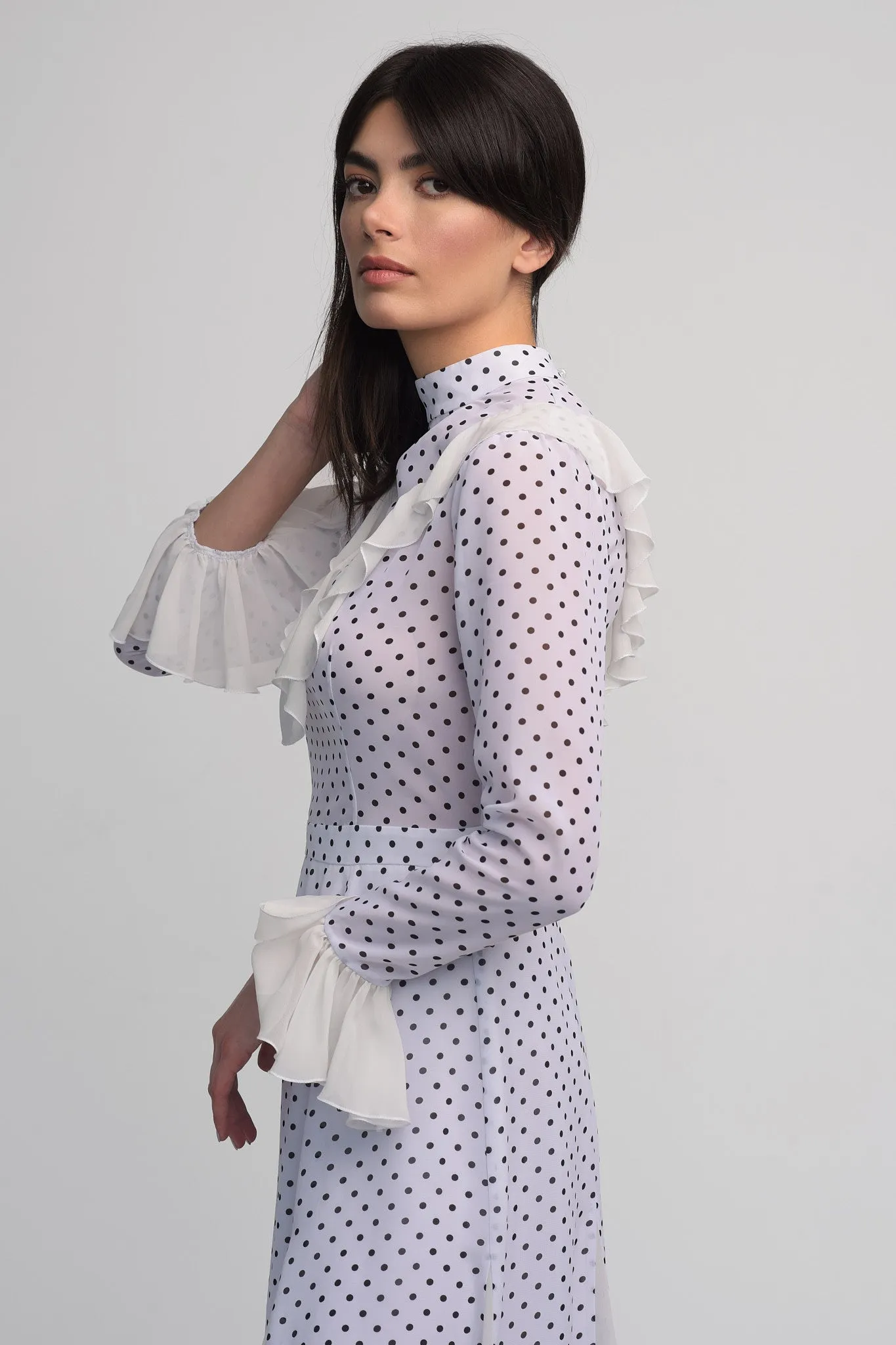 Chiffon polka-dot dress with ruffles in white