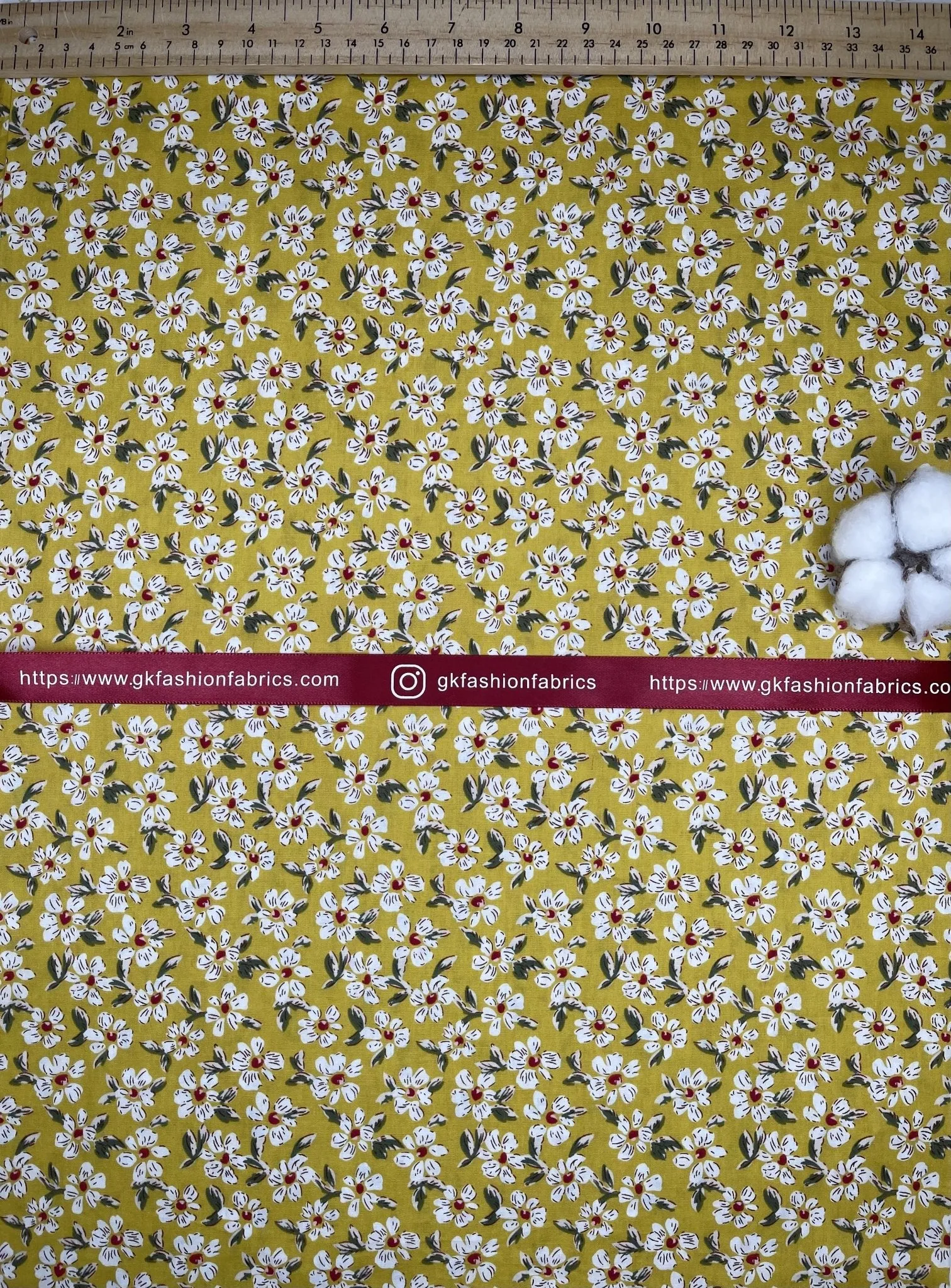 Cotton Poplin White Daisey Fabric