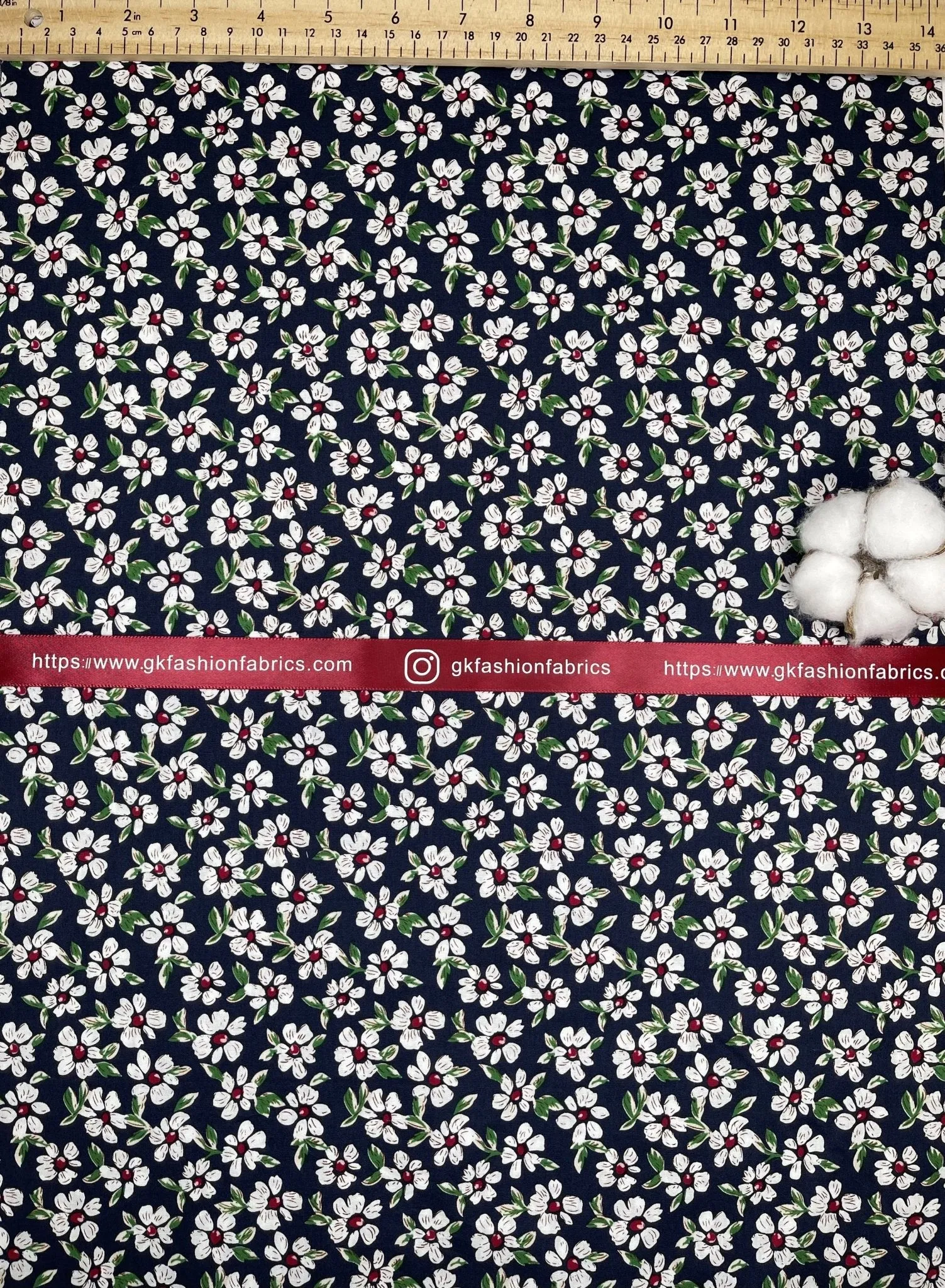 Cotton Poplin White Daisey Fabric