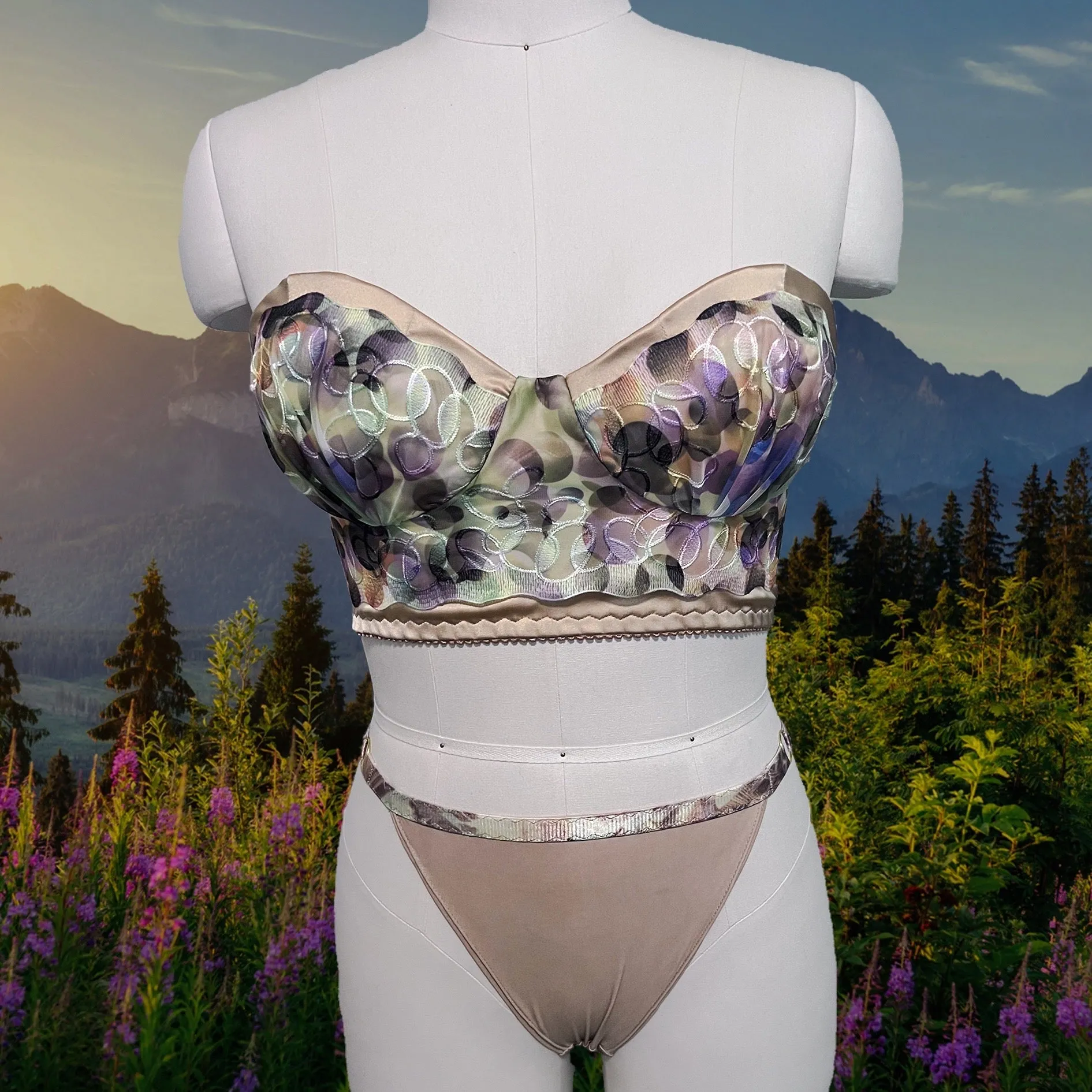 Effervescent Lace Bra Kit