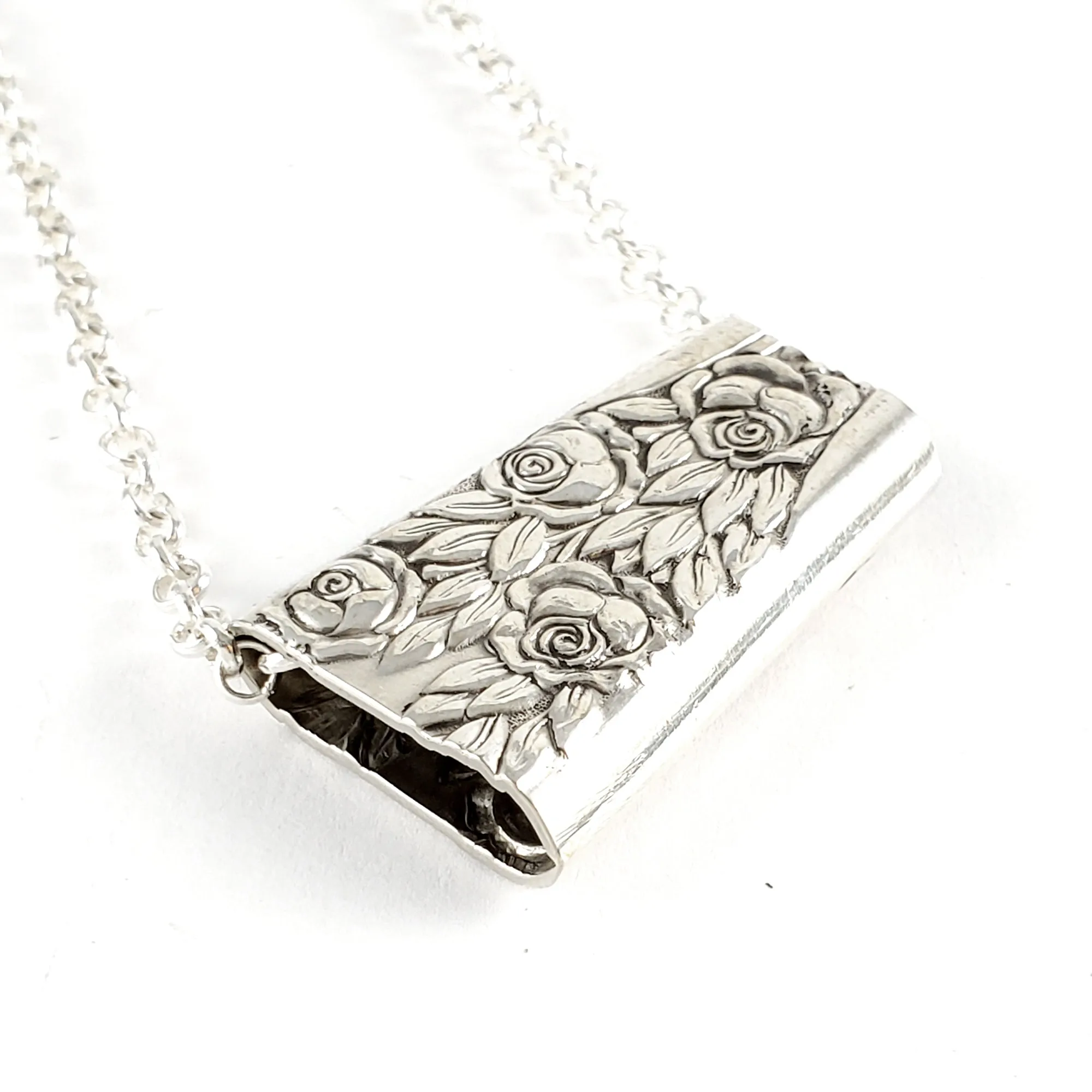 National Rose & Leaf Flatware Bar Bead Necklace