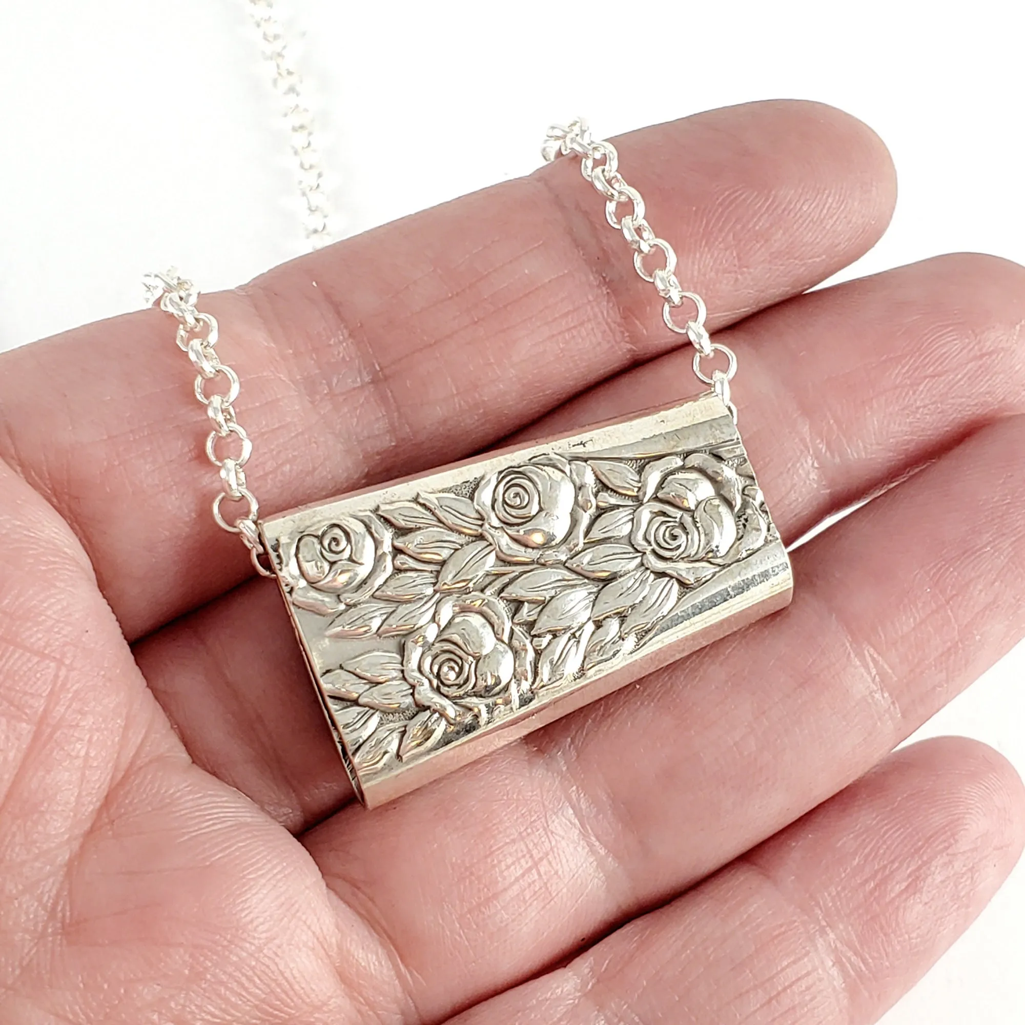 National Rose & Leaf Flatware Bar Bead Necklace