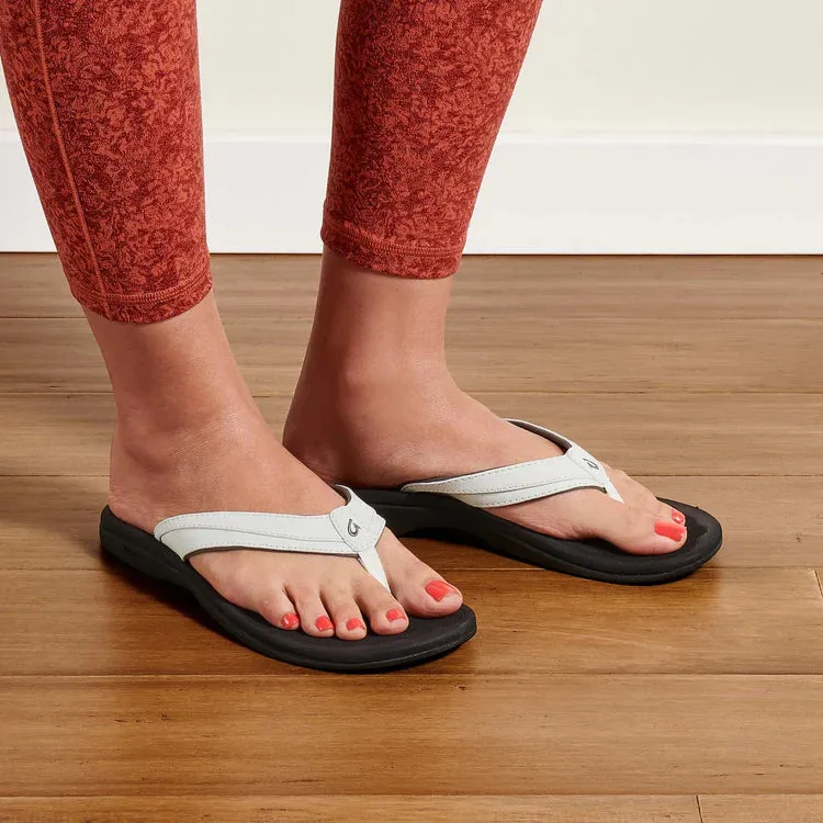 OluKai Ohana Sandal - White / Black