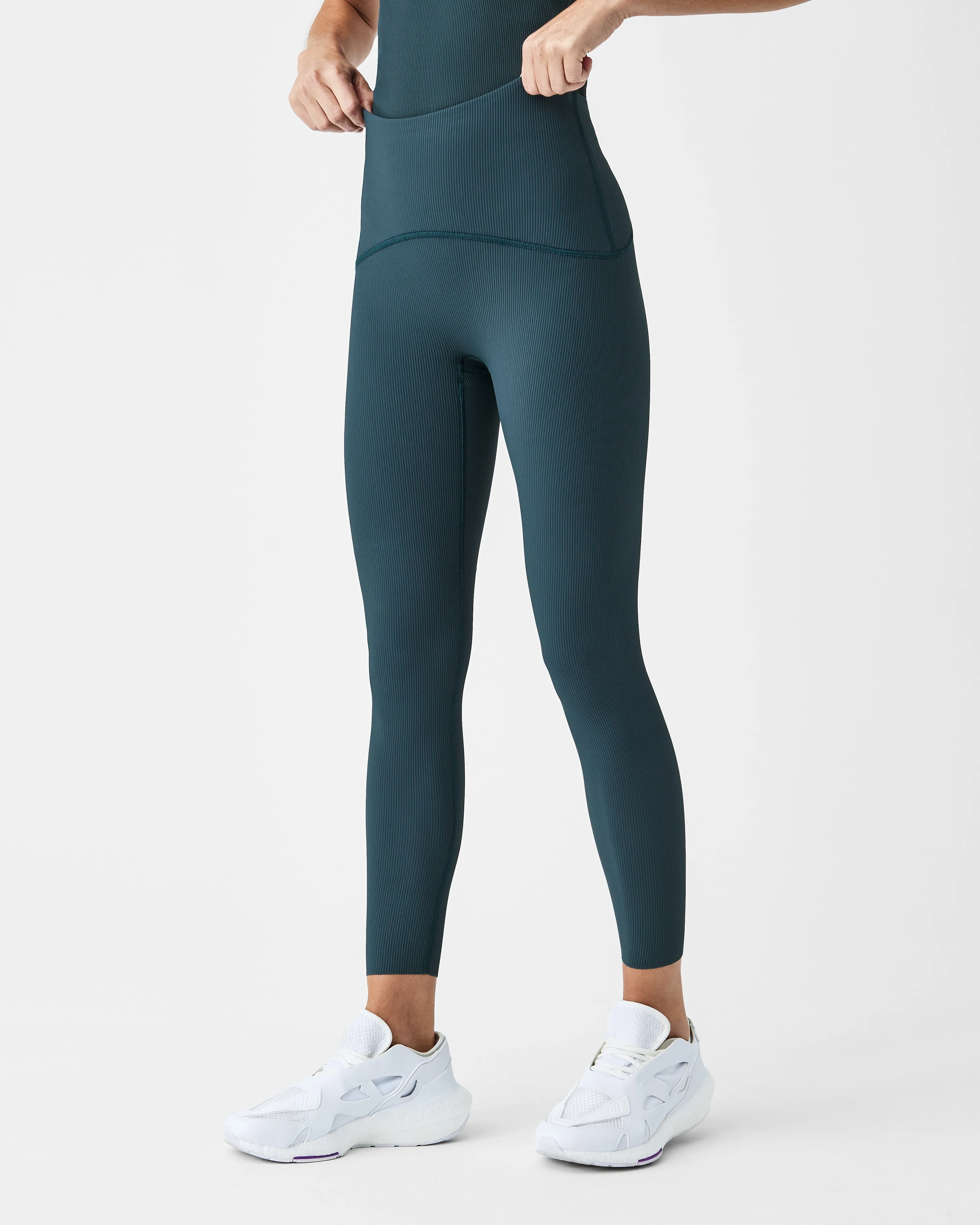 SPANXshape Booty Boost Contour Rib 7/8 Leggings