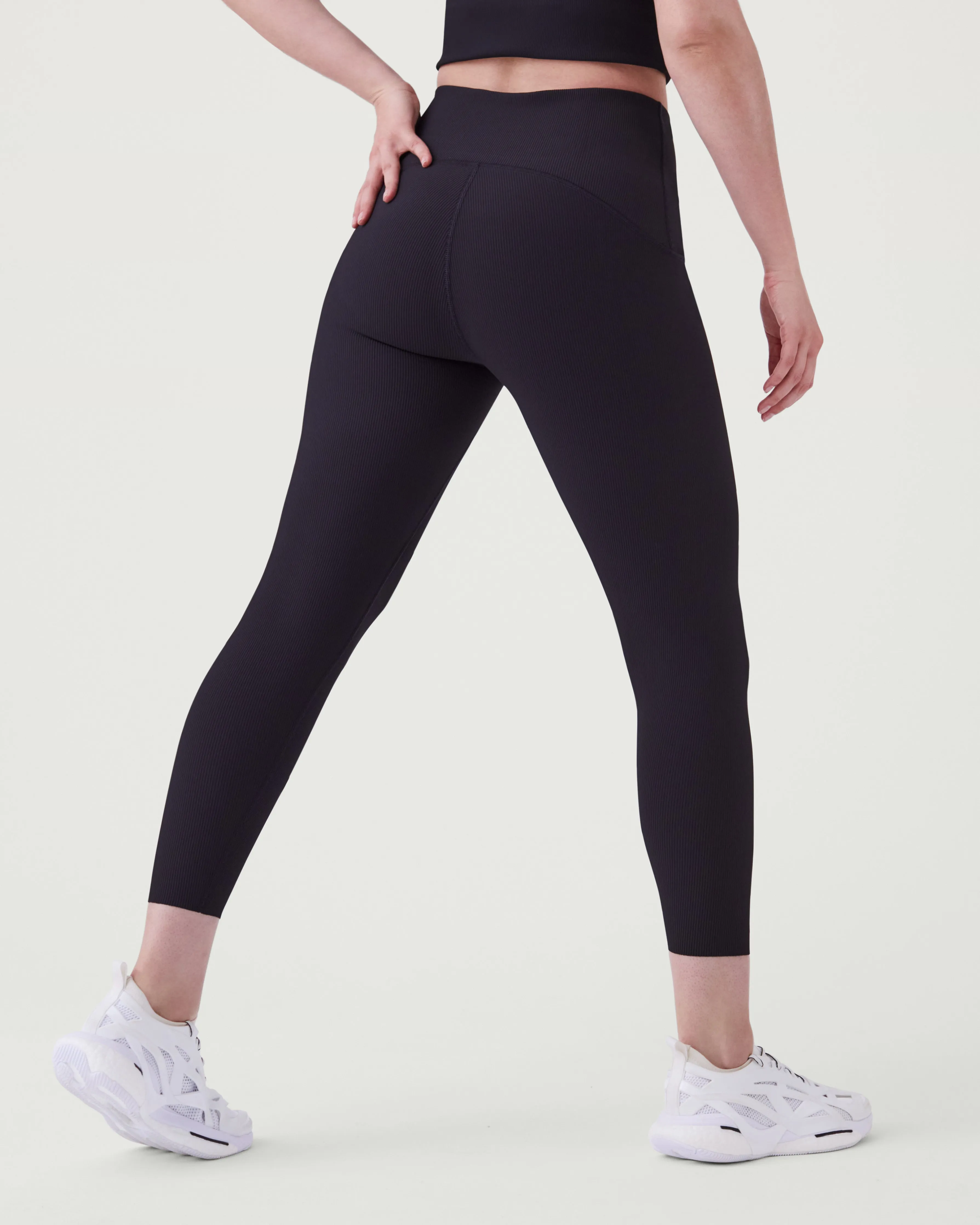 SPANXshape Booty Boost Contour Rib 7/8 Leggings