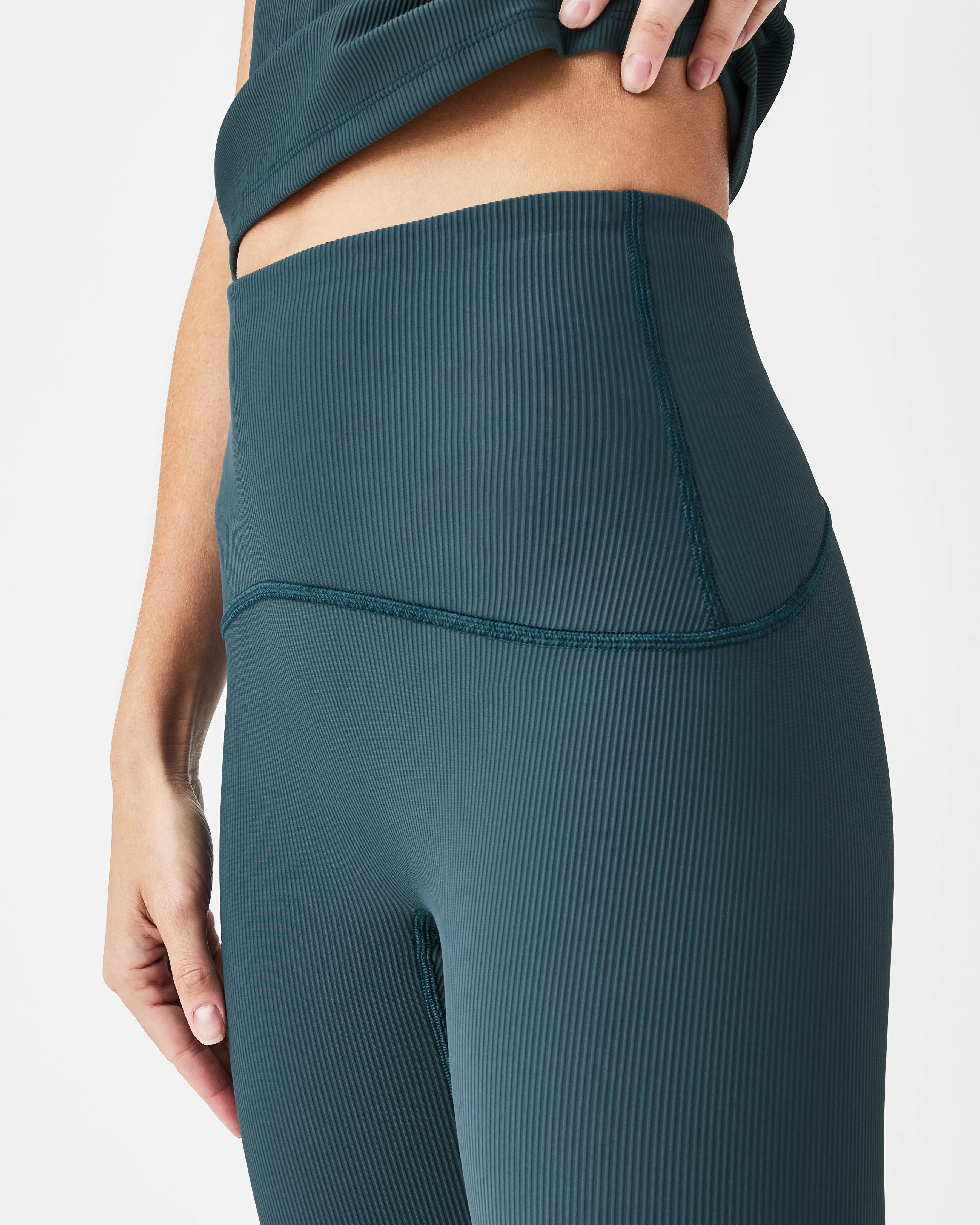 SPANXshape Booty Boost Contour Rib 7/8 Leggings