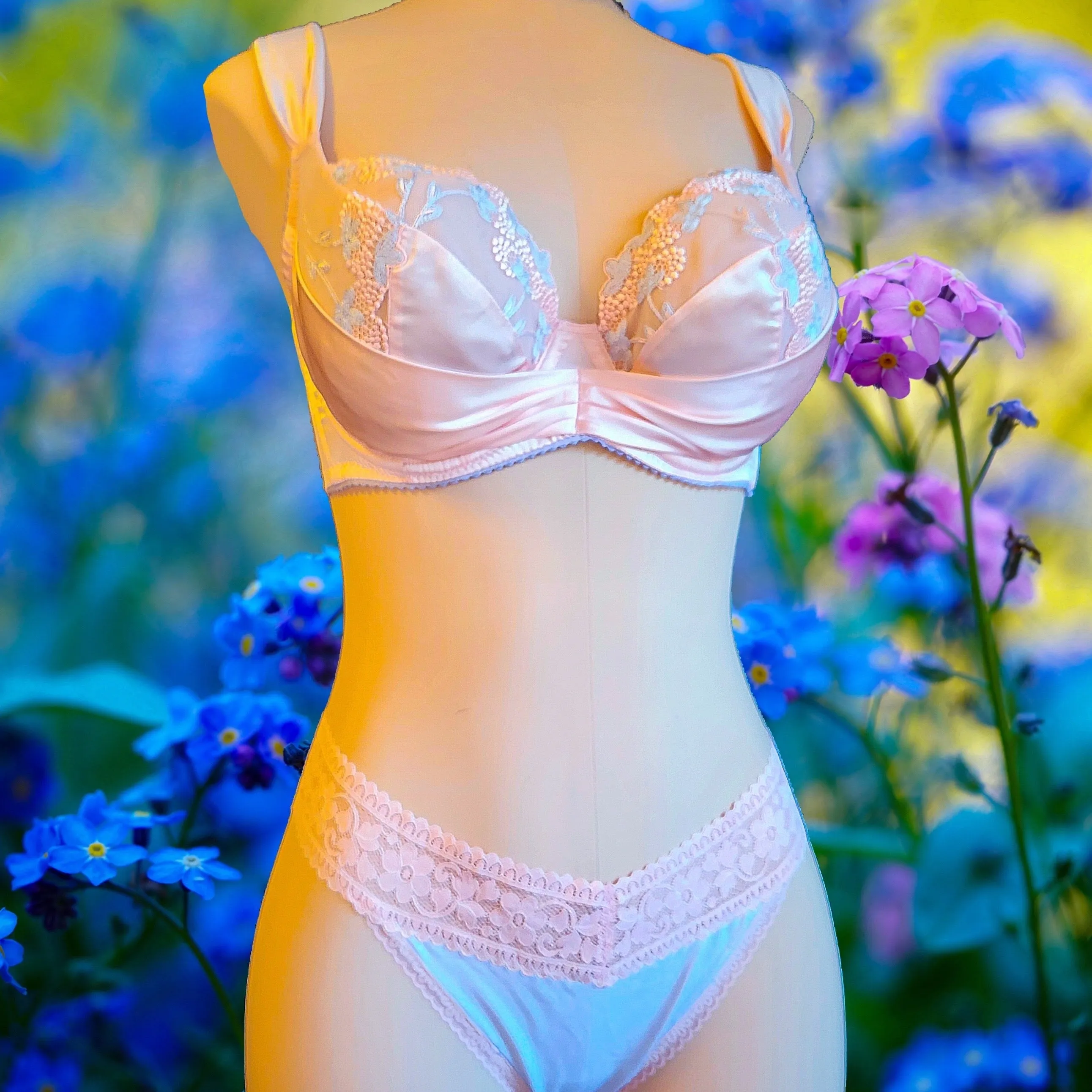 Spring Fever Lace Bra Kit