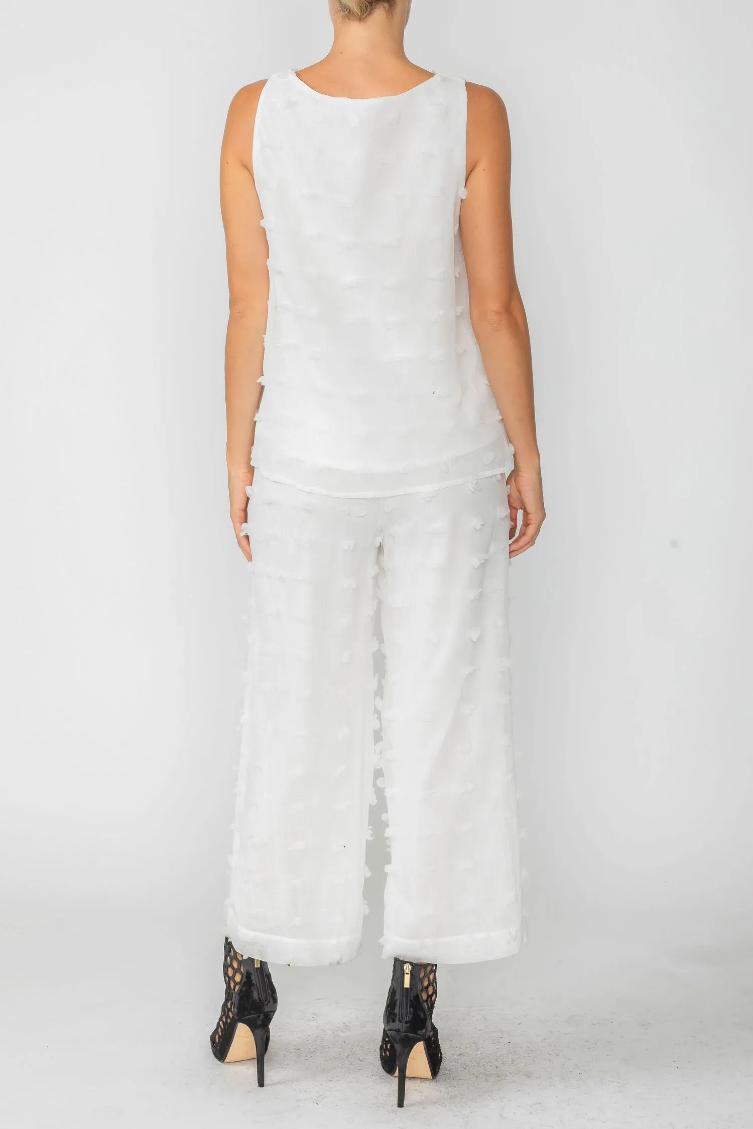 White Boat Neck Sleeveless Top