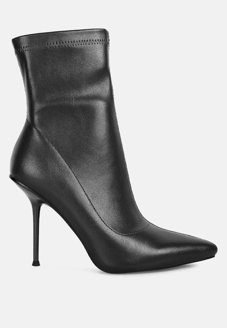 Yolo Ankle Boots By Ruw